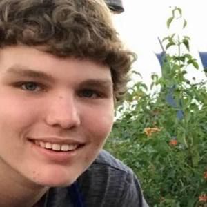 Meet your Posher, Chase